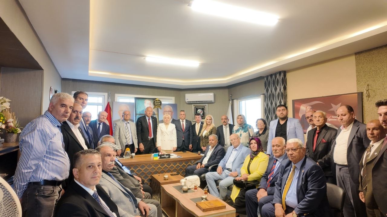 İYİ Parti Gaziantep’te Bayramlaşmaya Yoğun İlgi!