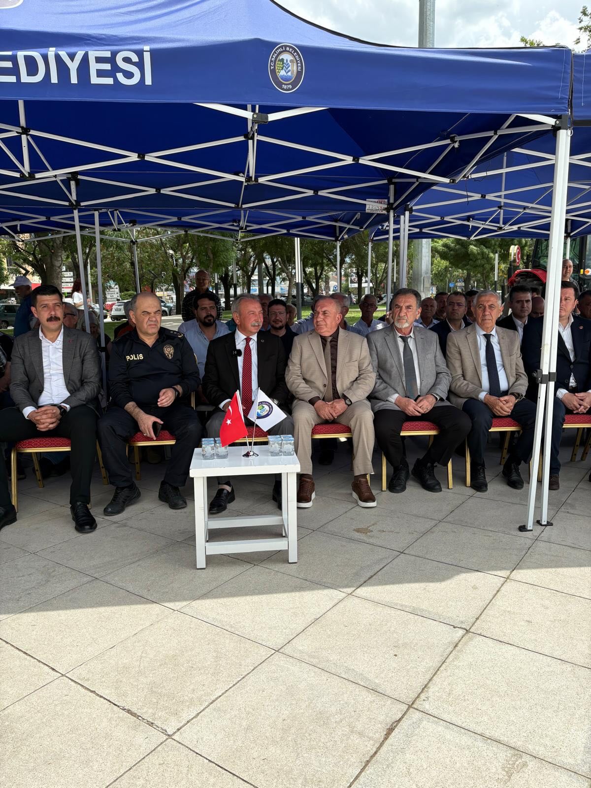14 Mayıs Dünya Çiftçiler Günü Salihli’de Kent Meydanında Kutlandı