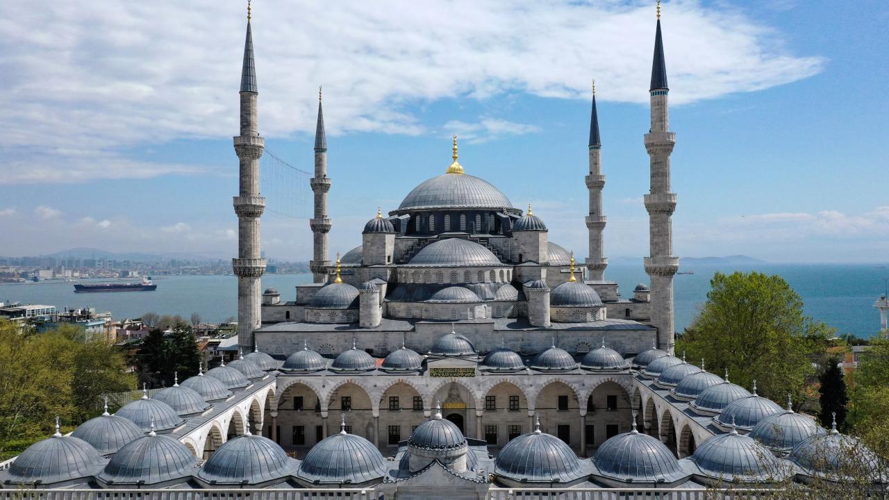 15 Temmuz’da Tüm Camilerde Sela Sesleri Yükseldi