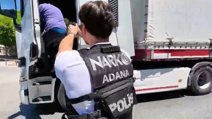 73 İlde Dev Uyuşturucu Operasyonu: 935 Zehir Taciri Tutuklandı