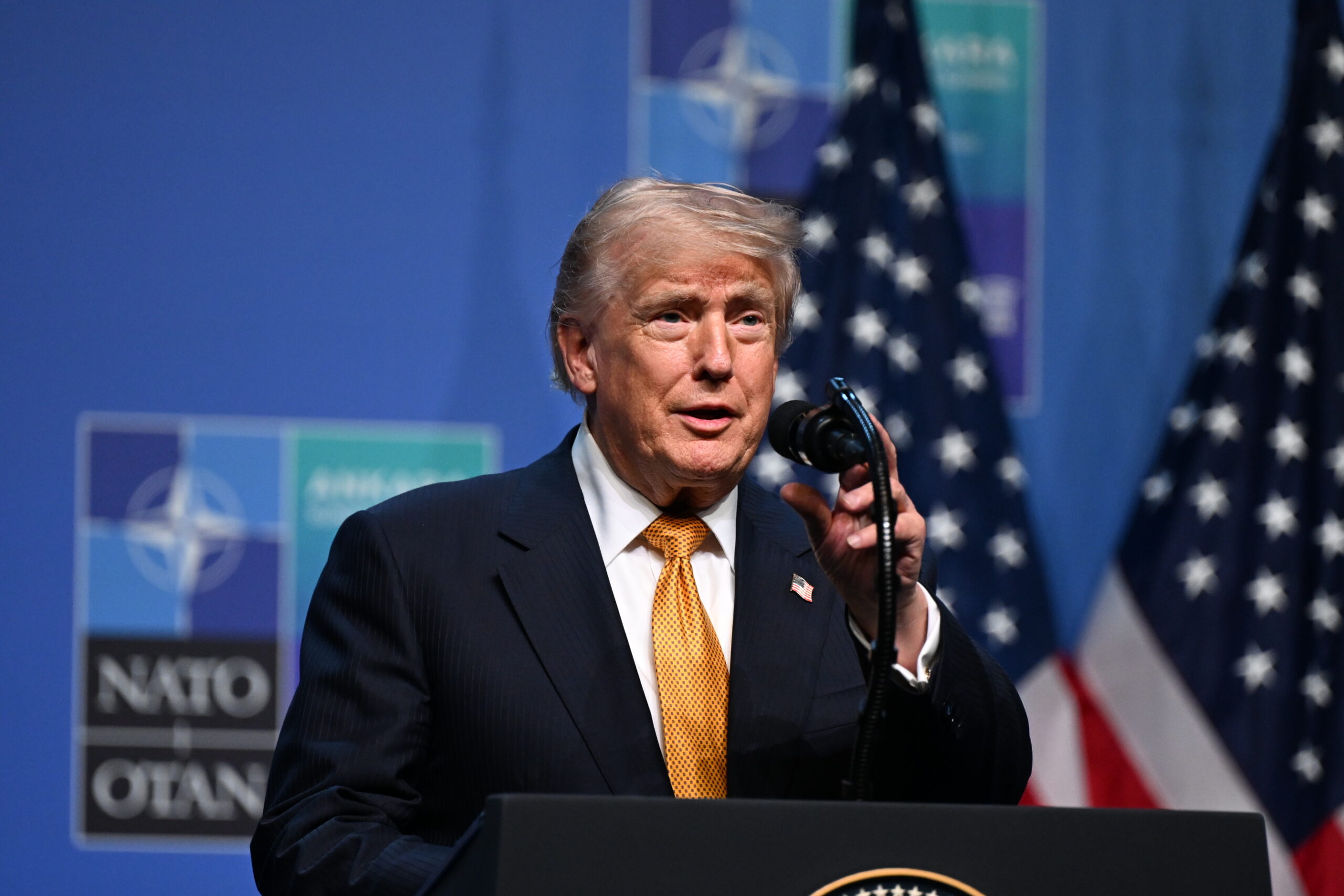 ABD Başkanı Trump’tan Sert İran Mesajı: Suikast Girişimi Durumunda Eşi Benzeri Görülmemiş Şekilde Bombalanacaklar
