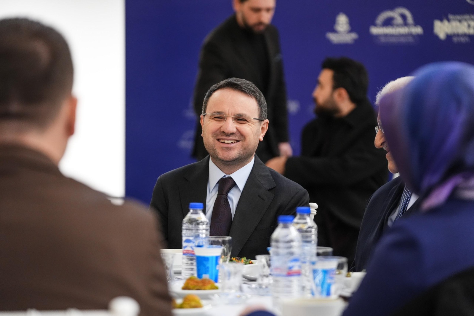 Adalet Bakanı Akın Gürlek Başakşehir’de İftar Sofrasında Vatandaşlarla Buluştu