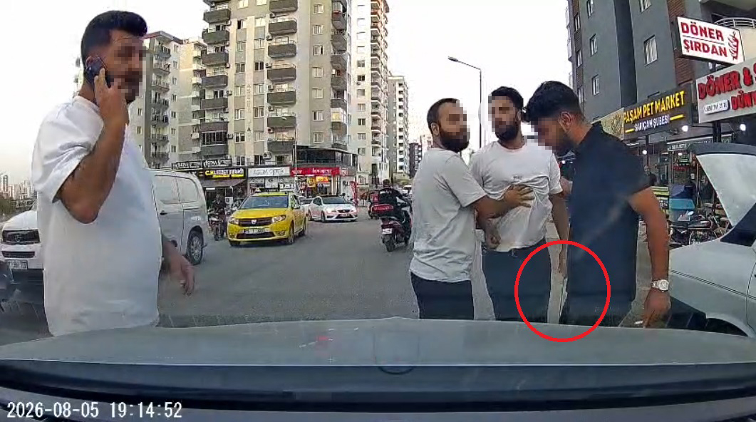 Adana’da Yol Verme Kavgasında Testereyle Saldıran Sürücü Tutuklandı