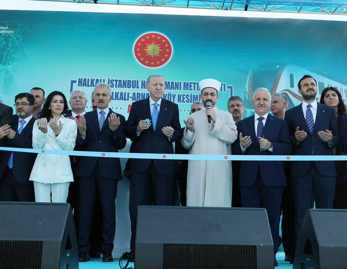 Ahmet Arslan, Halkalı-Arnavutköy Metro Hattı Açılışına Katıldı