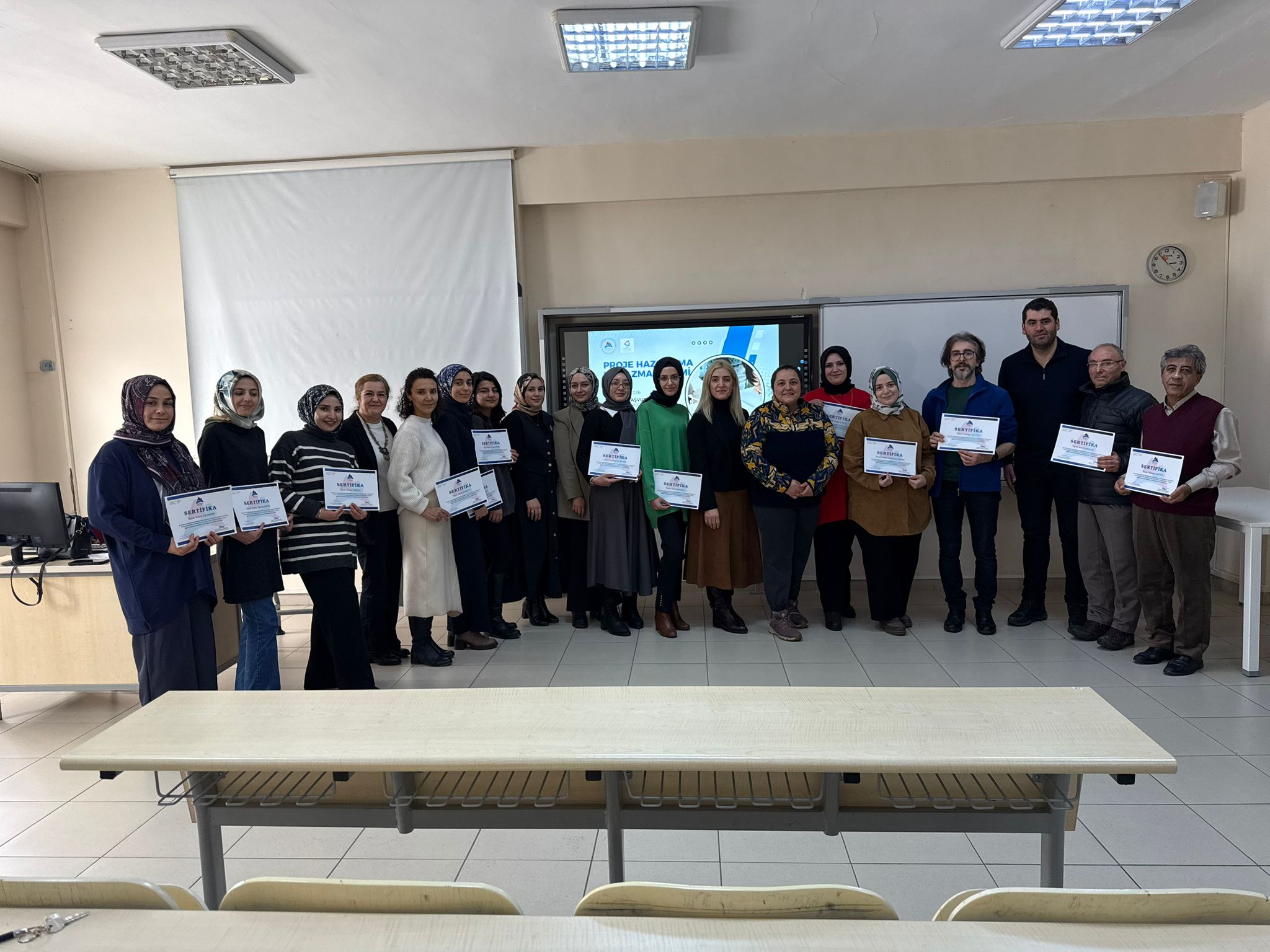 AİÇÜ’de “Proje Hazırlama ve Yazma Eğitimi” Sona Erdi