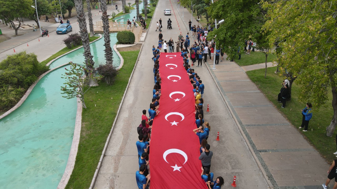 Akdeniz Üniversitesi’nde 29 Ekim Cumhuriyet Koşusu Düzenlendi