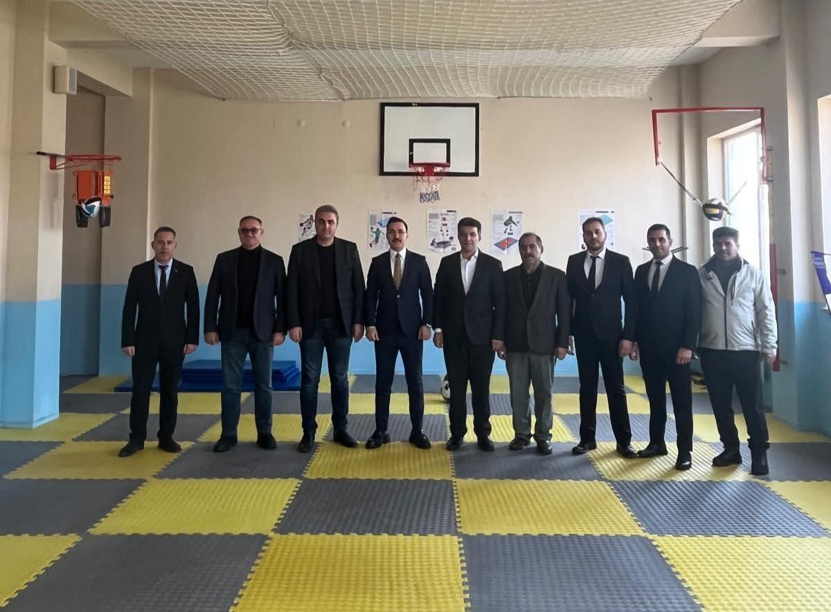 Akyaka’da Eğitime ve Spora Anlamlı Destek: Yeni Spor Odası Hizmete Açıldı