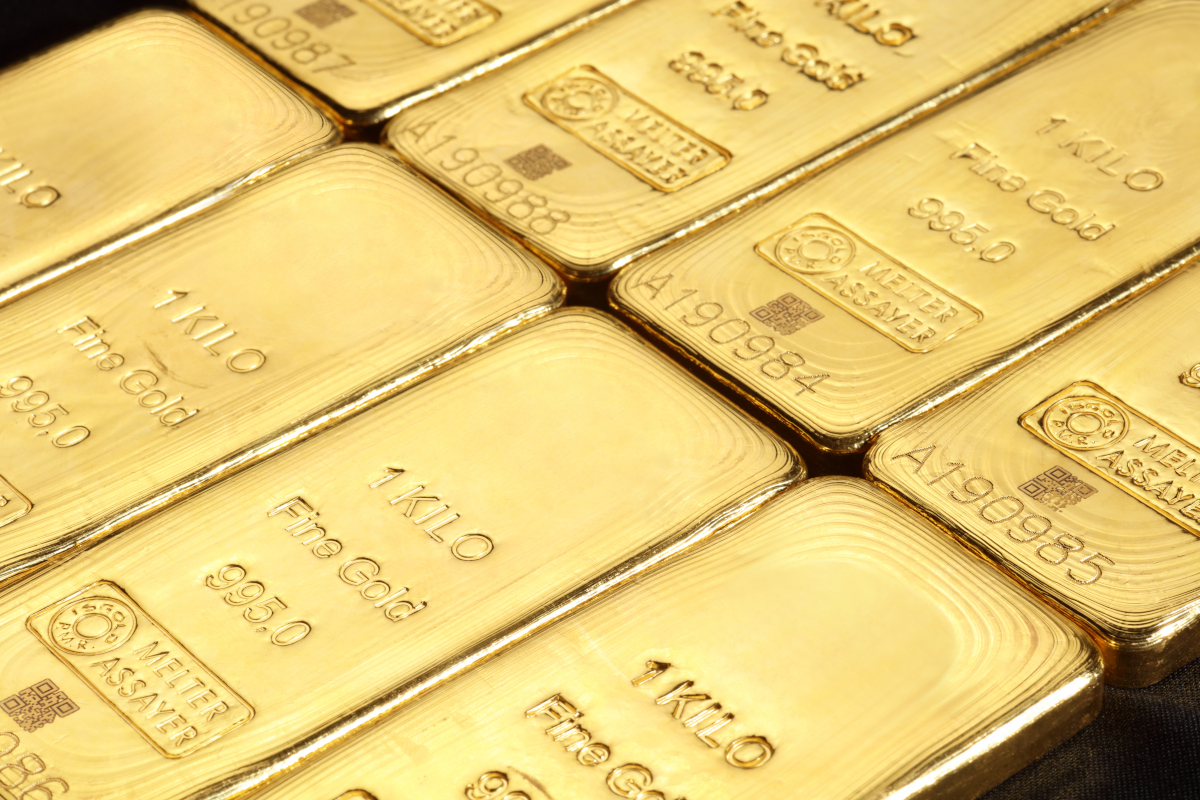 Altın Fiyatlarında Düşüş Trendi Sürüyor: Gram Altın 6 Bin 820 Liradan İşlem Görecek