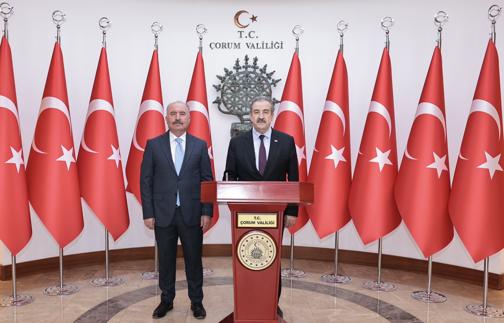 Anayasa Mahkemesi Üyesi Recai Akyel’den Çorum Valisi Ali Çalgan’a Ziyaret
