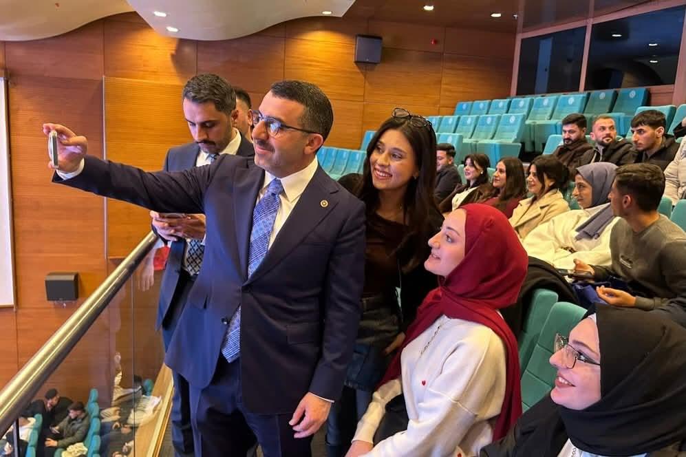 Ankara’da Kars Rüzgârları Esti!