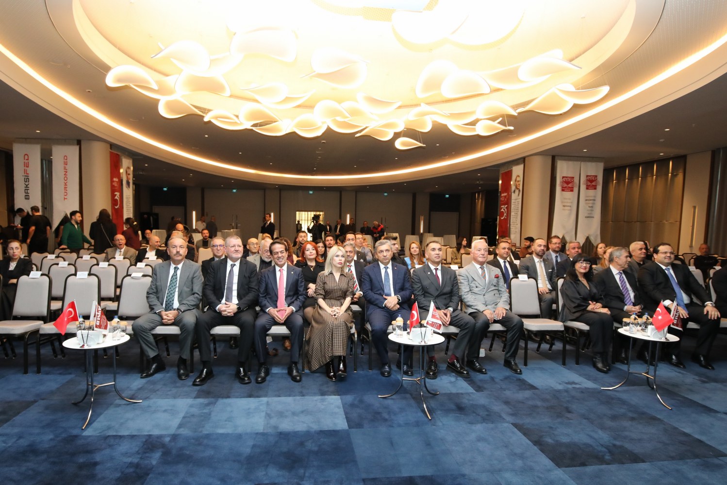 Antalya Teknokent’e Yeşil Dönüşüm Ödülü: Sürdürülebilirlik Vizyonu Öne Çıktı