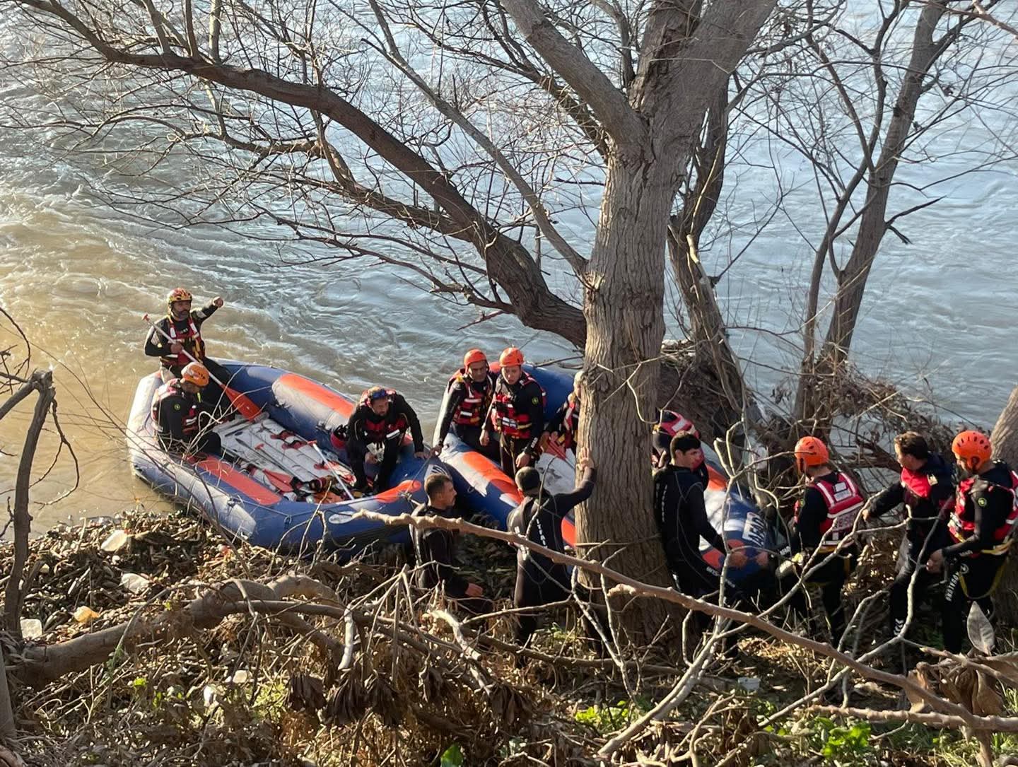 Asi Nehri’nde Arama Seferberliği