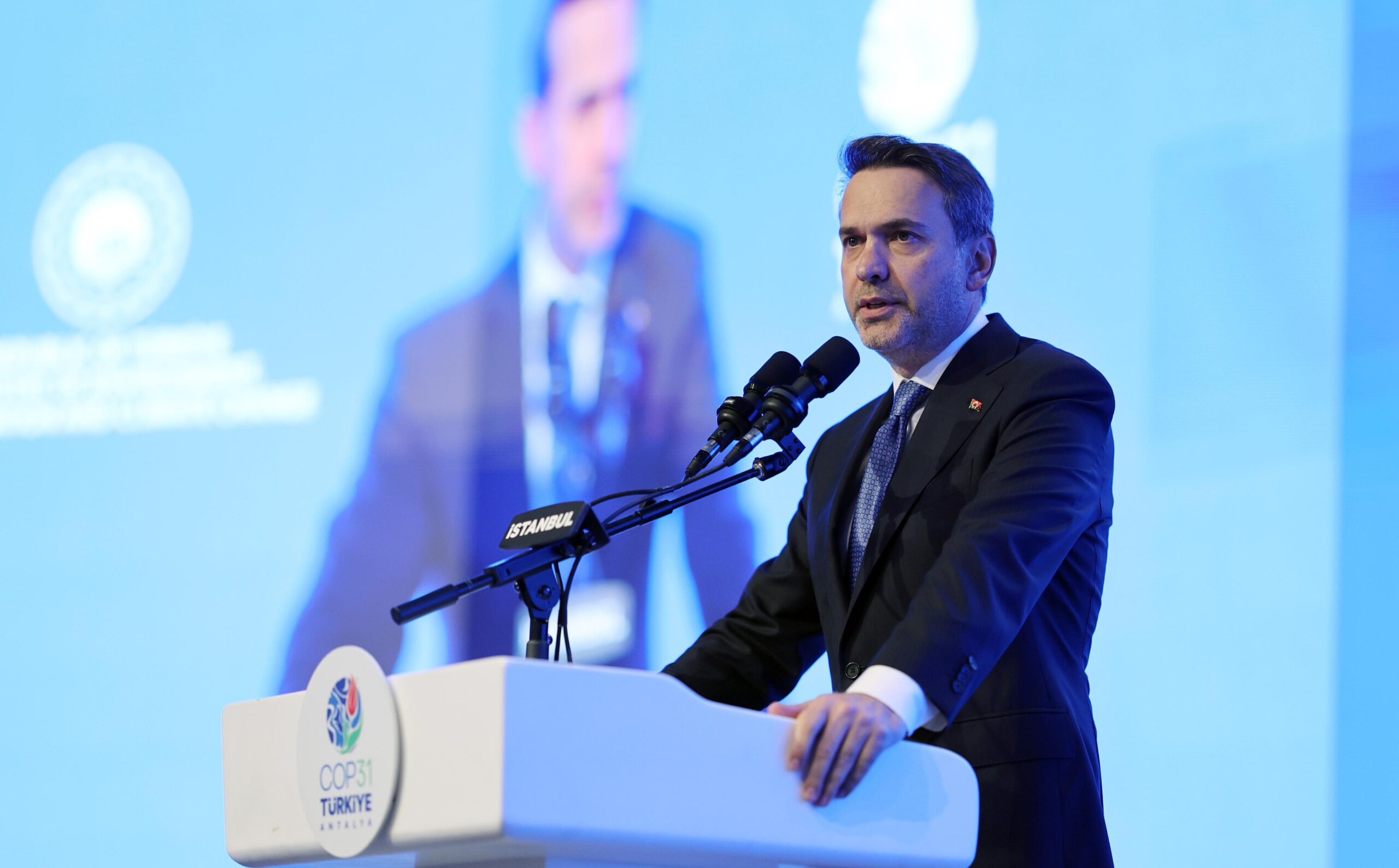 Bakan Bayraktar: Elektrik Altyapımızı Geleceğin İklim Koşullarına Göre Tasarlamalıyız