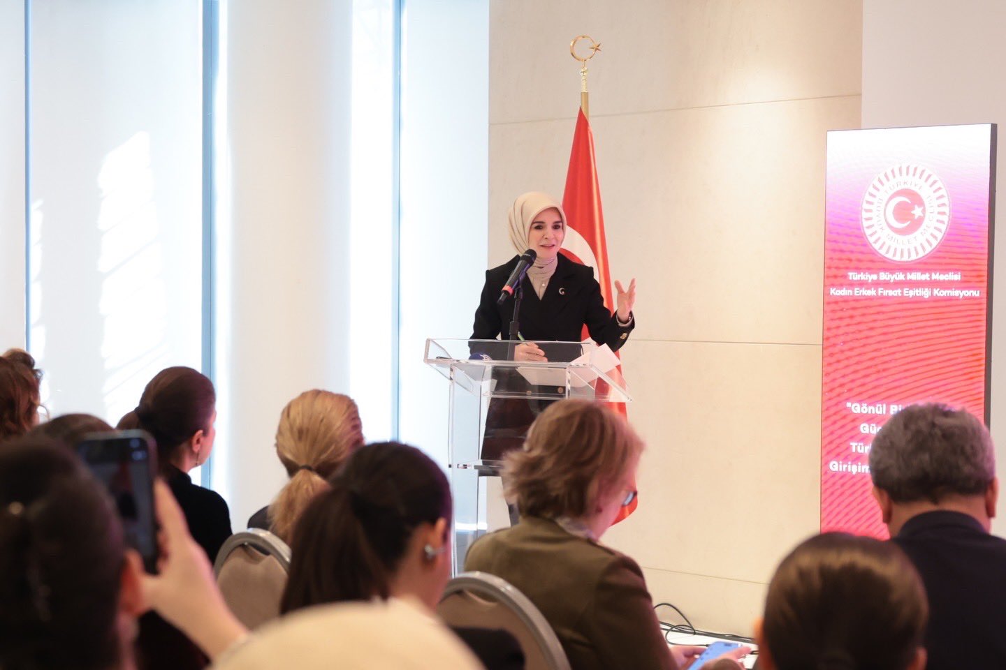 Bakan Göktaş Türk Dünyası Kadın Girişimcilerini Destekliyor