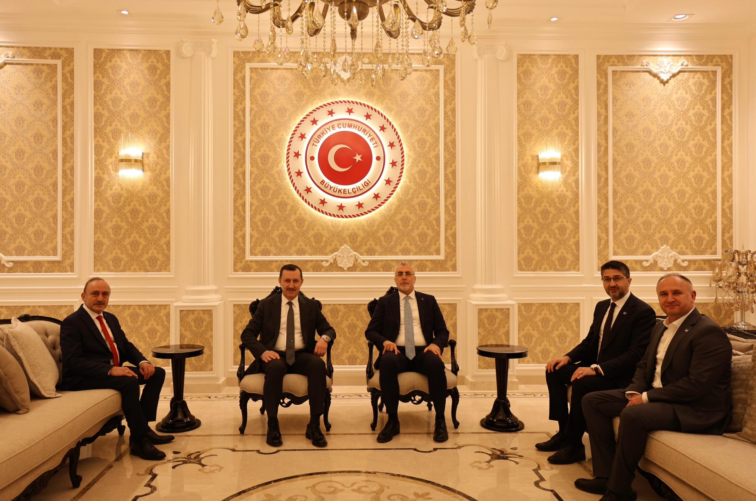 Bakan Işıkhan, Riyad Büyükelçiliği’ni Ziyaret Etti