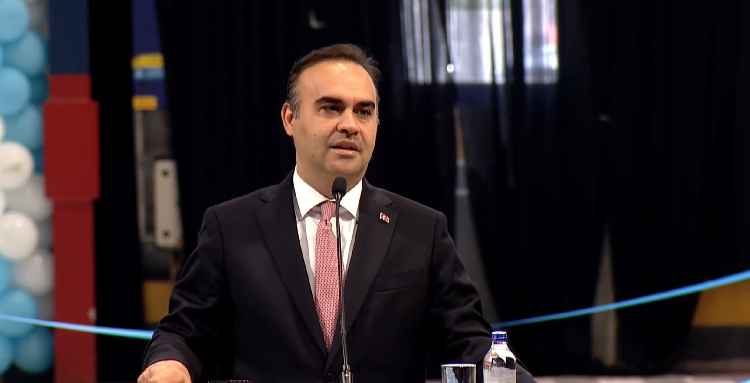 Bakan Kacır Bursa’da Yeni Nesil Otomobilin Banttan İnme Törenine Katıldı