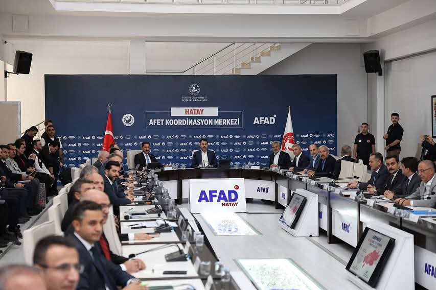 Bakan Kurum Hatay’da İncelemelerde Bulundu