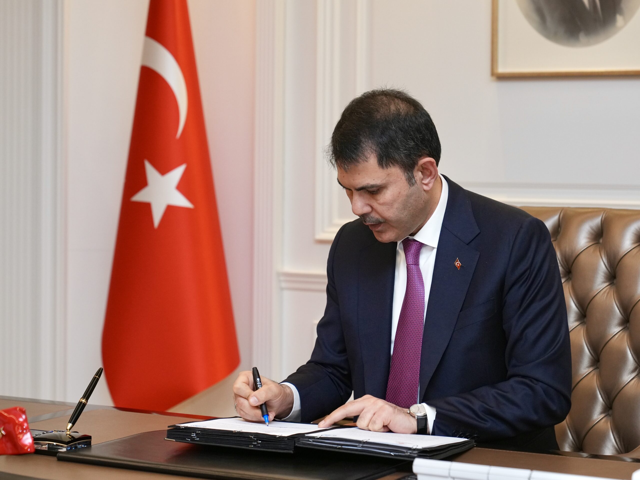 Bakan Kurum’dan Deprem Bölgesi İçin “Tohum” Paylaşımı: 455 Bin Konut Yıl Sonunda Teslim Ediliyor