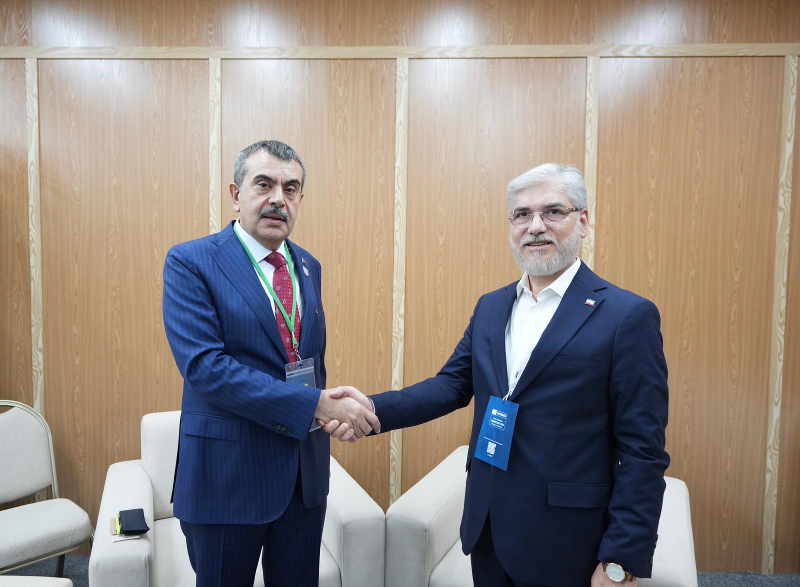 Bakan Tekin, UNESCO Genel Konferansı Kapsamında Üç Ülkenin Eğitim Bakanlarıyla Görüştü