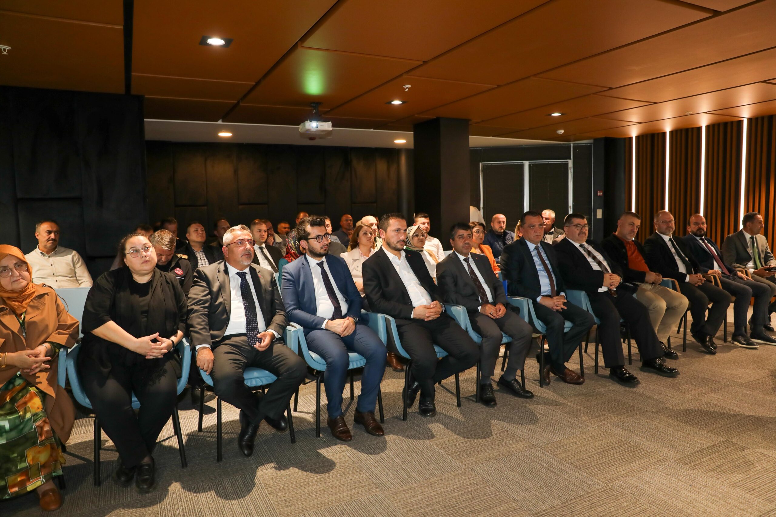 Başkan Faruk Özlü: “Sözümüzün Arkasındayız, 100 Projemizin Takibini Düzenli Yapıyoruz”