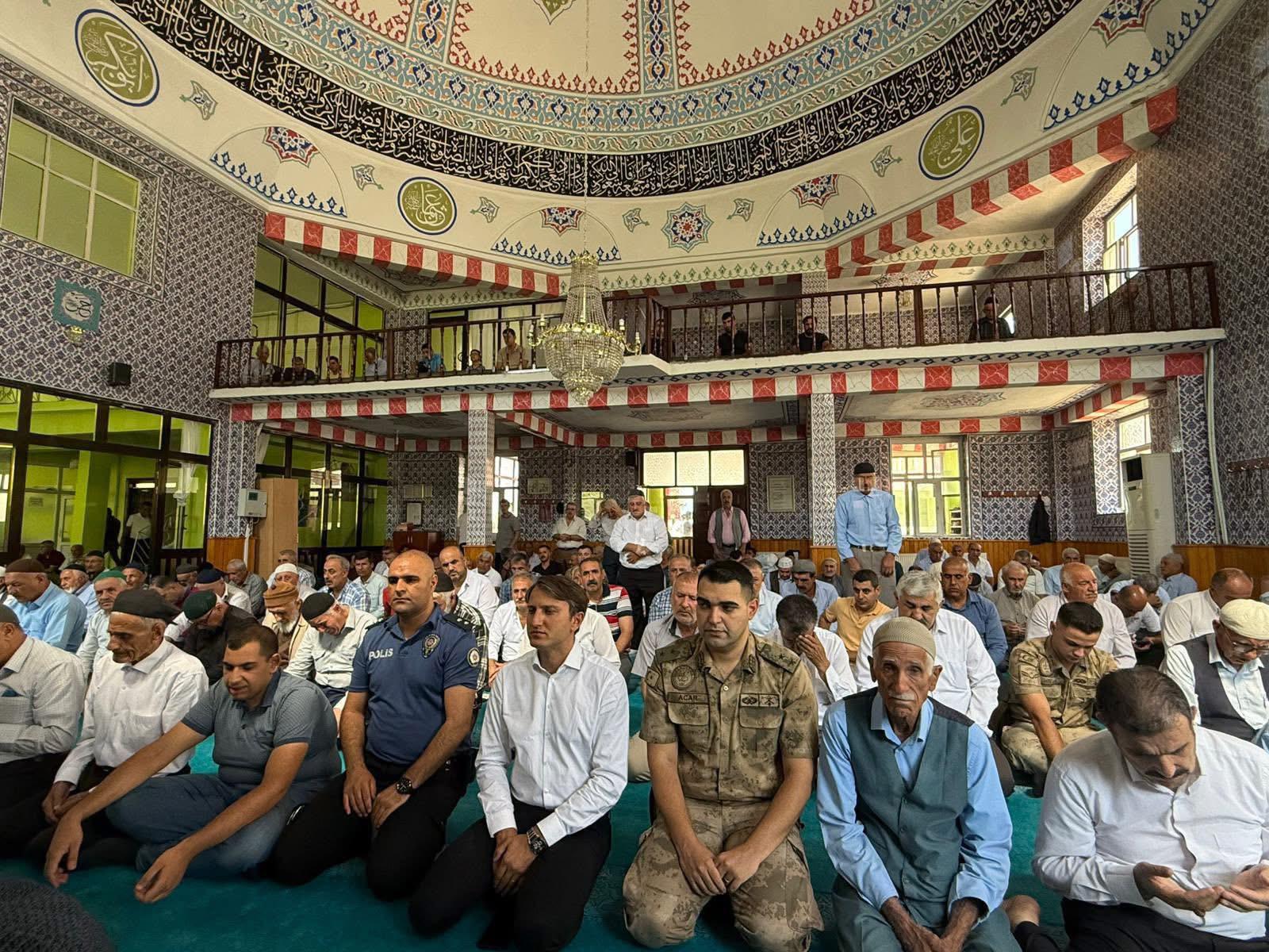 Baykan’da 30 Ağustos Zafer Bayramı Anısına Mevlid-i Şerif Programı Düzenlendi