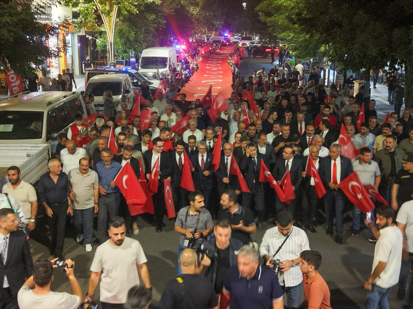 Bingöl’de 15 Temmuz Demokrasi Ve Milli Birlik Günü Etkinlikleri Düzenlendi