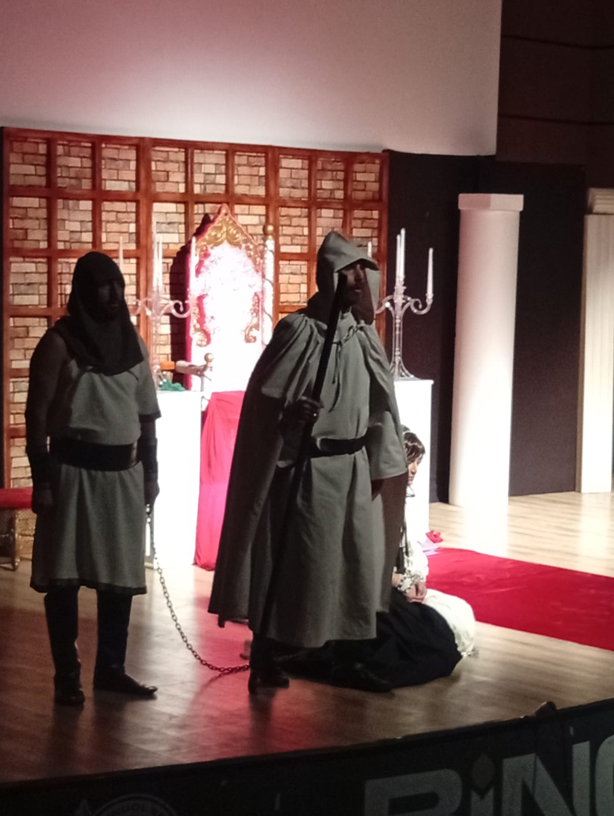 Bingöl’de Zazaca Tiyatroya Büyük İlgi: “Antigone” Sahnelendi