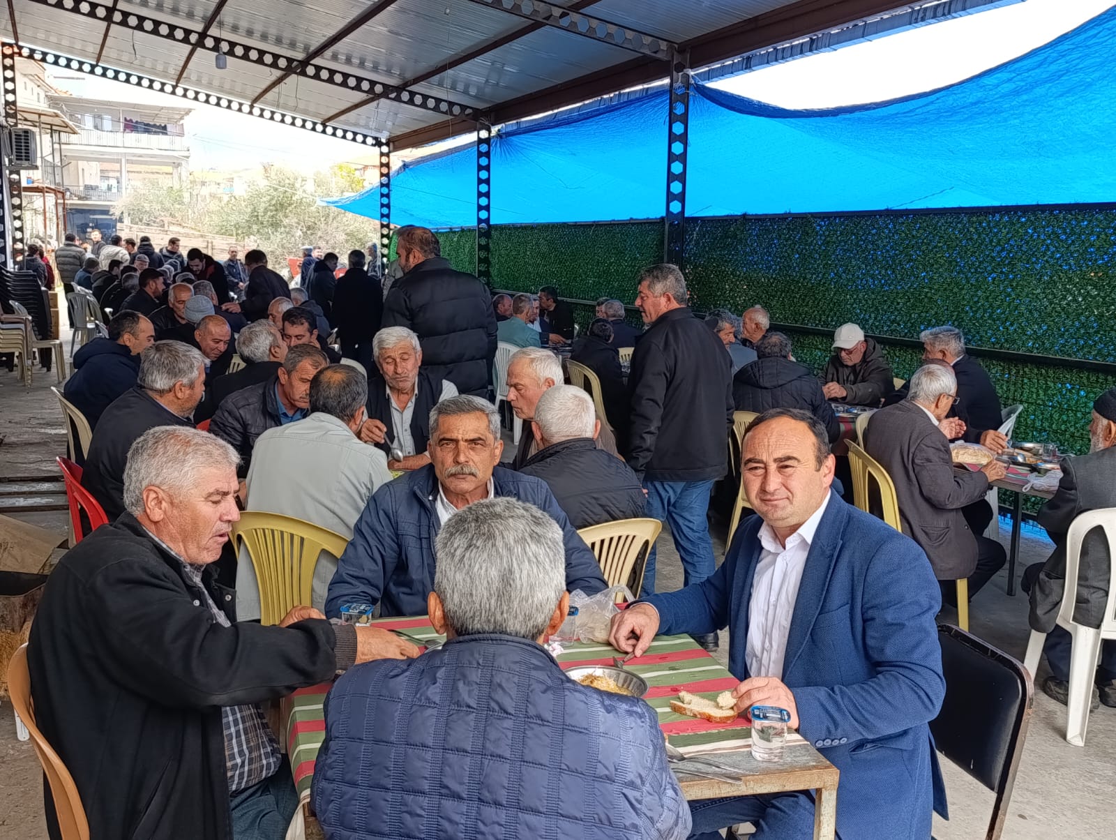 Binlerce Kişi Gördes Çiğiller Geleneksel Köy Hayrında Buluştu