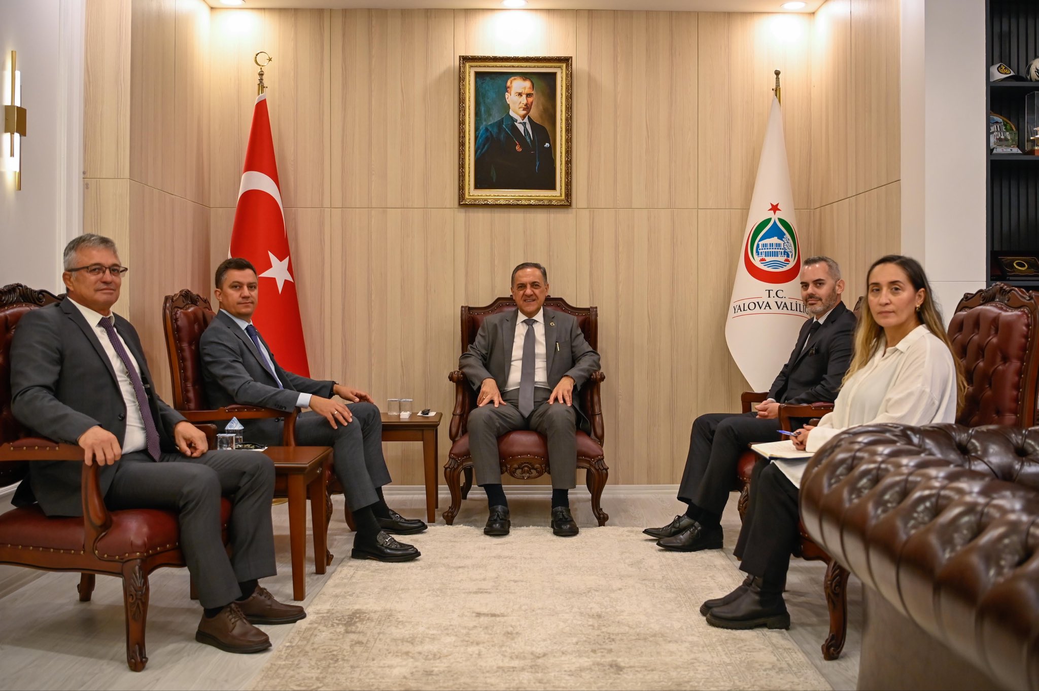 Bulgaristan Heyetinden Yalova Valisi Dr. Ahmet Hamdi Usta’ya Ziyaret