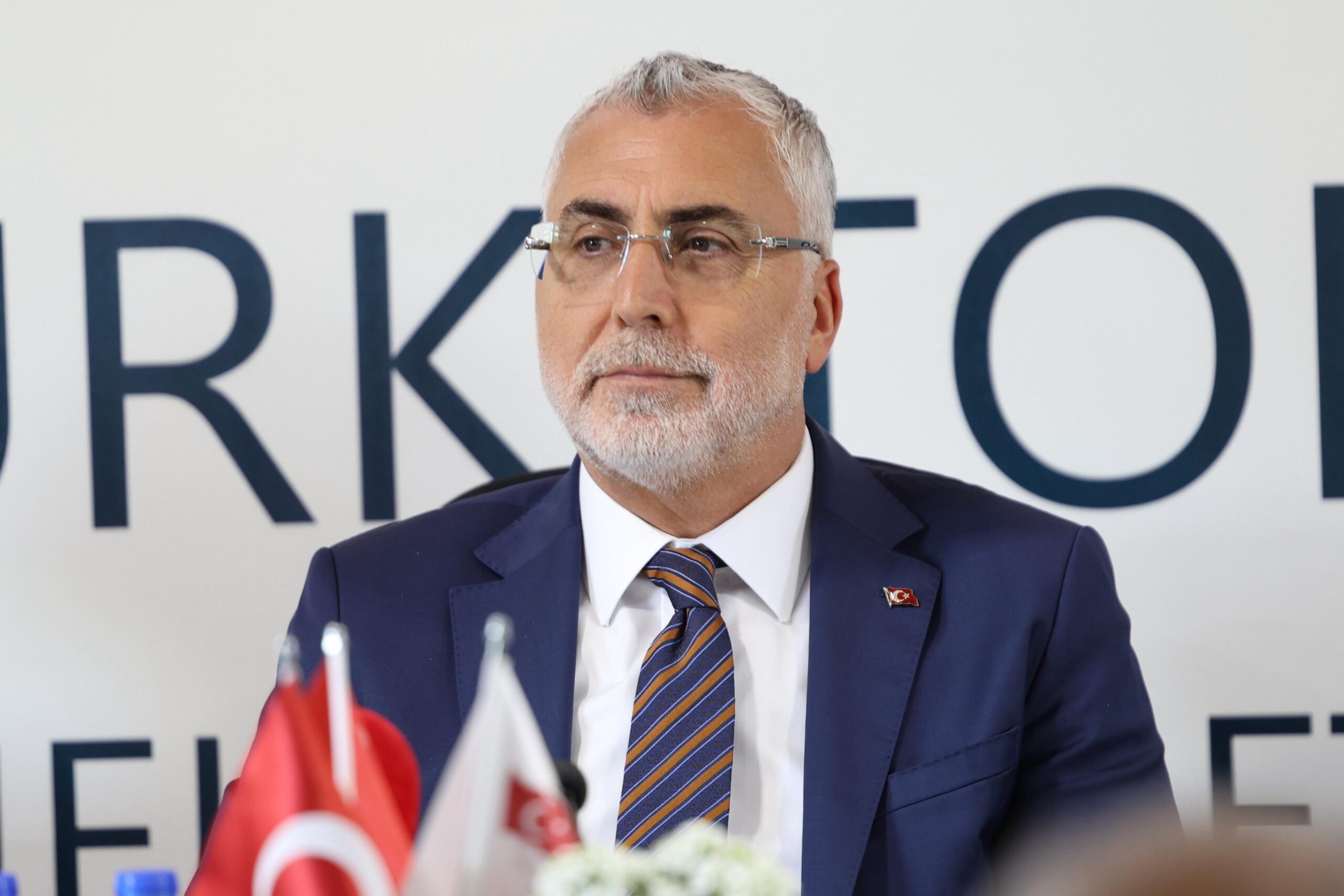 Çalışma Ve Sosyal Güvenlik Bakanı Işıkhan: Yurt Dışındaki Vatandaşlarımızın Başvuruları İçin Kanuni Düzenleme Yolda