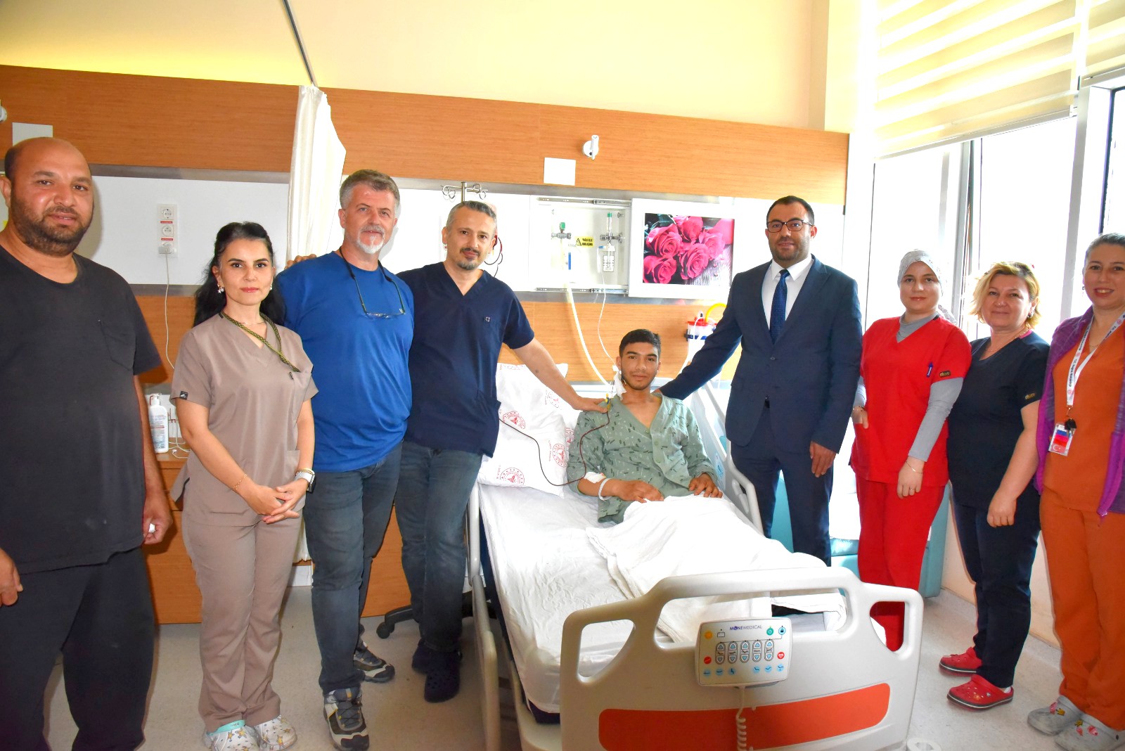 Çanakkale’de Bir İlk: 15 Yaşındaki Hastaya Göğüs Açılmadan Kalp Ameliyatı