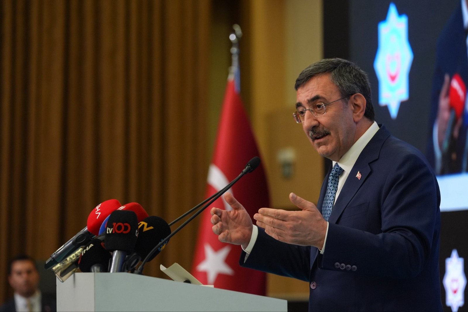 Cevdet Yılmaz: Yıllık Enflasyon Yüzde 31,75 Seviyesine Gerilemiştir