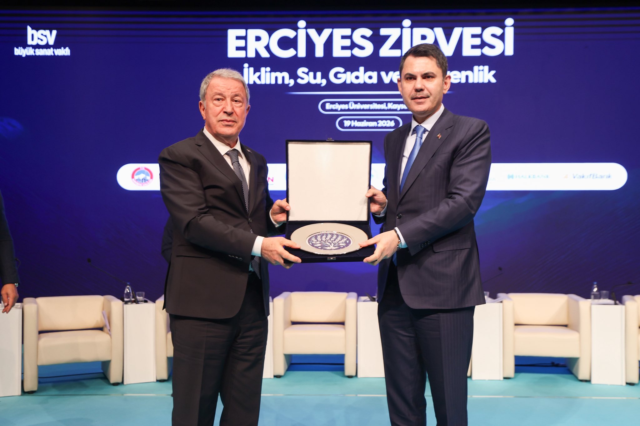Çevre, Şehircilik Ve İklim Değişikliği Bakanı Murat Kurum Erciyes Zirvesi’nde Konuştu