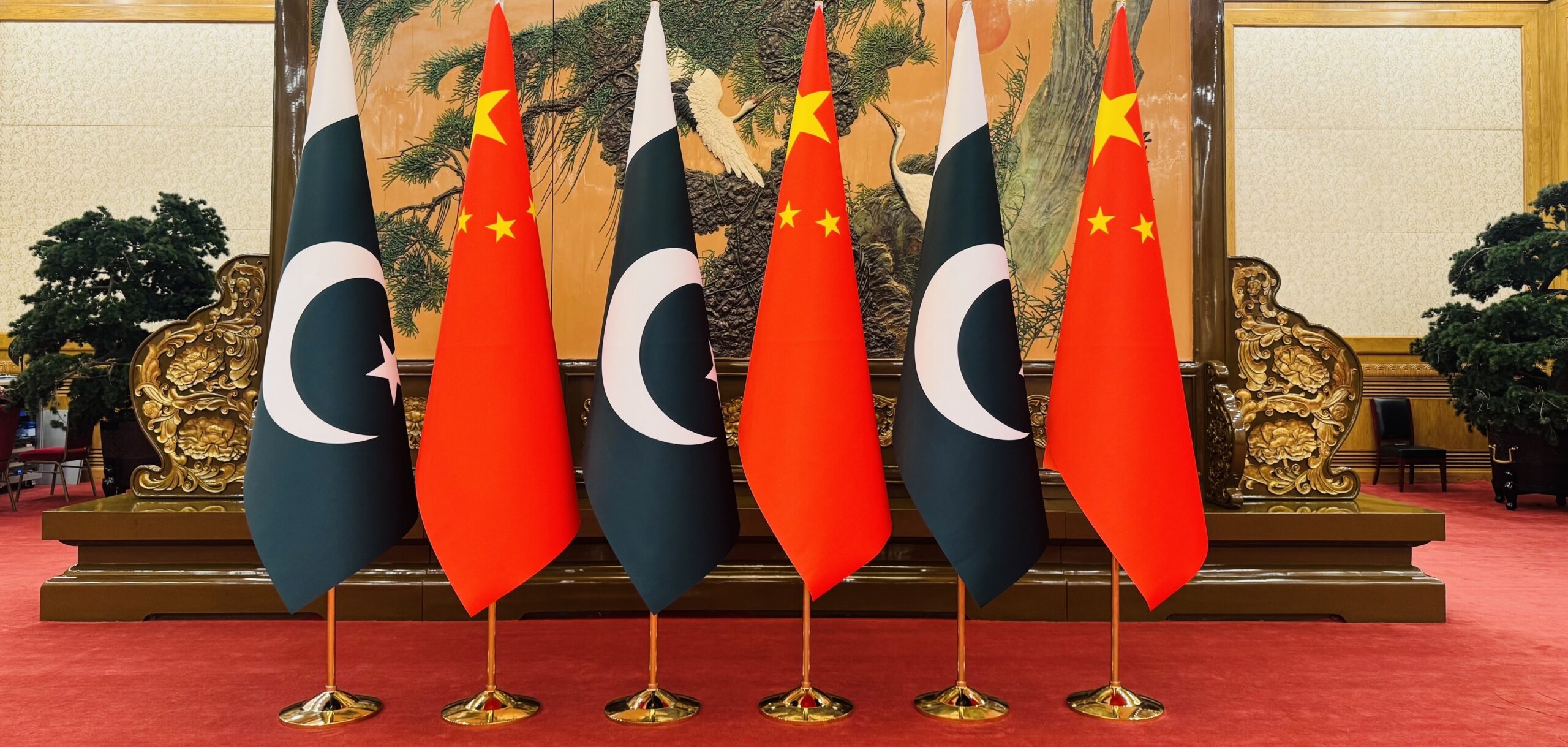 Çin Devlet Başkanı Şi Cinping, Pakistan Başbakanı Şahbaz Şerif’i Pekin’de Kabul Etti