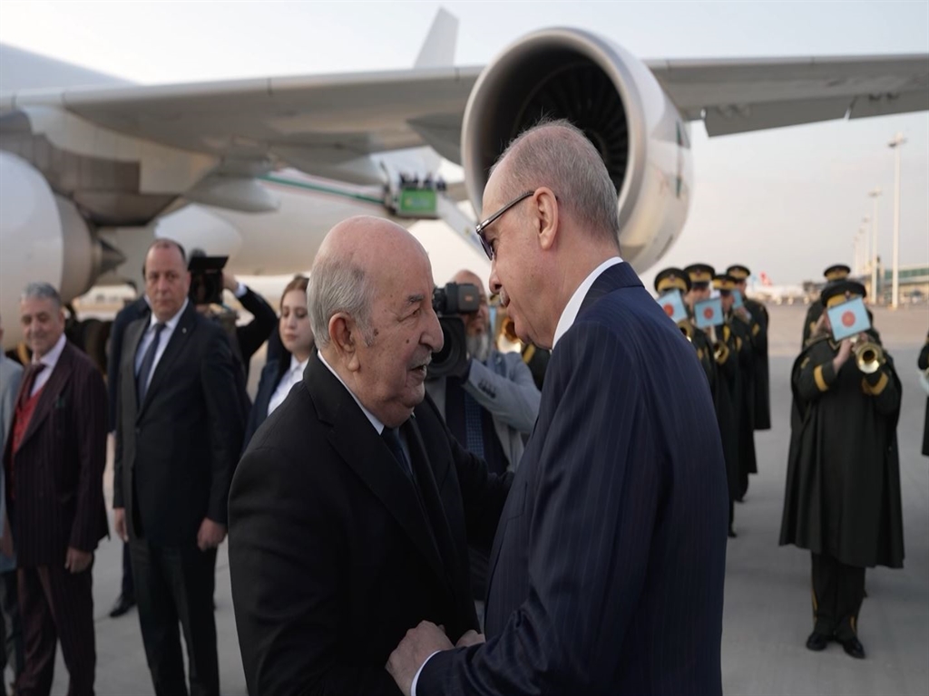 Cumhurbaşkanı Erdoğan, Cezayir Cumhurbaşkanı Tebbun’u Havalimanında Karşıladı