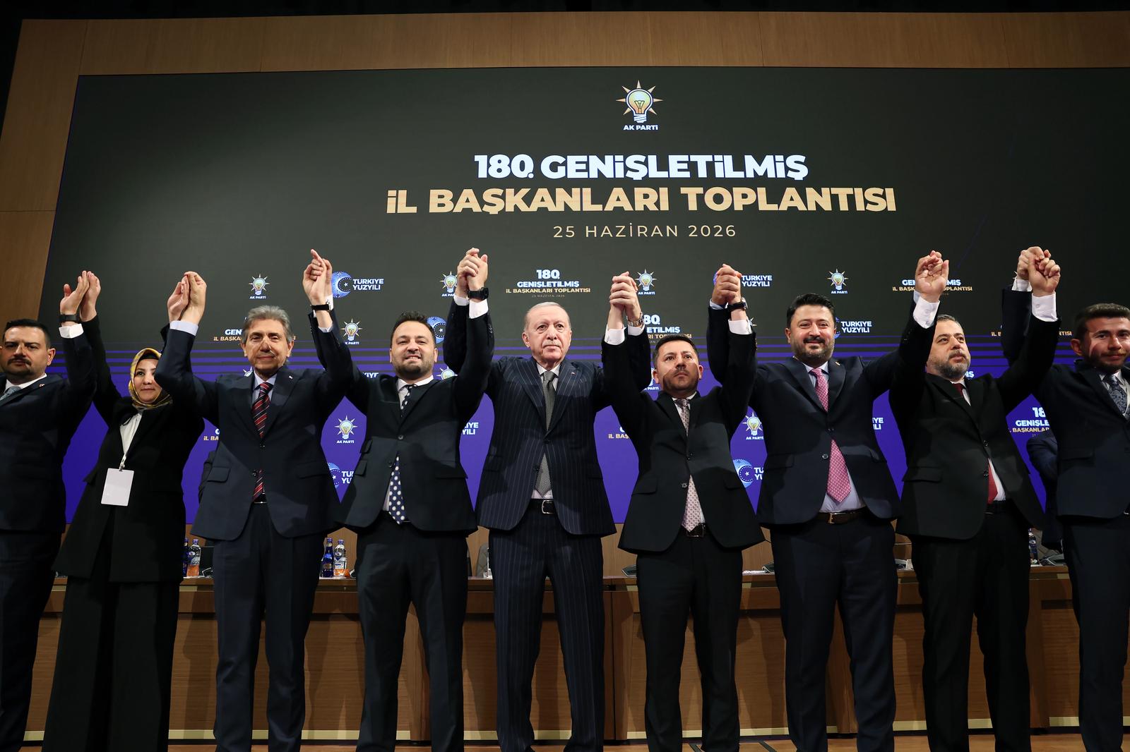 Cumhurbaşkanı Erdoğan: Hiçbir Zümre Laikliği İstismar Ederek Yaşam Tarzı Dikte Edemez