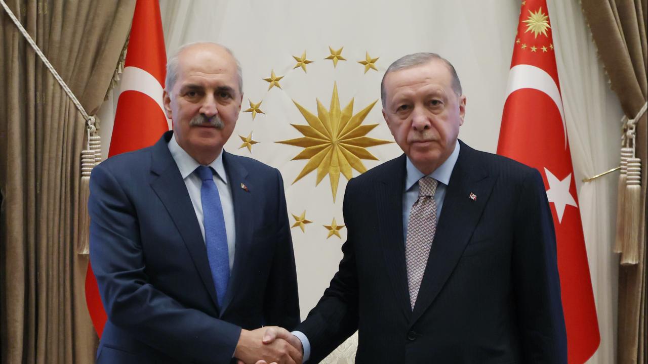 Cumhurbaşkanı Erdoğan, TBMM Başkanı Kurtulmuş ile Bir Araya Geldi
