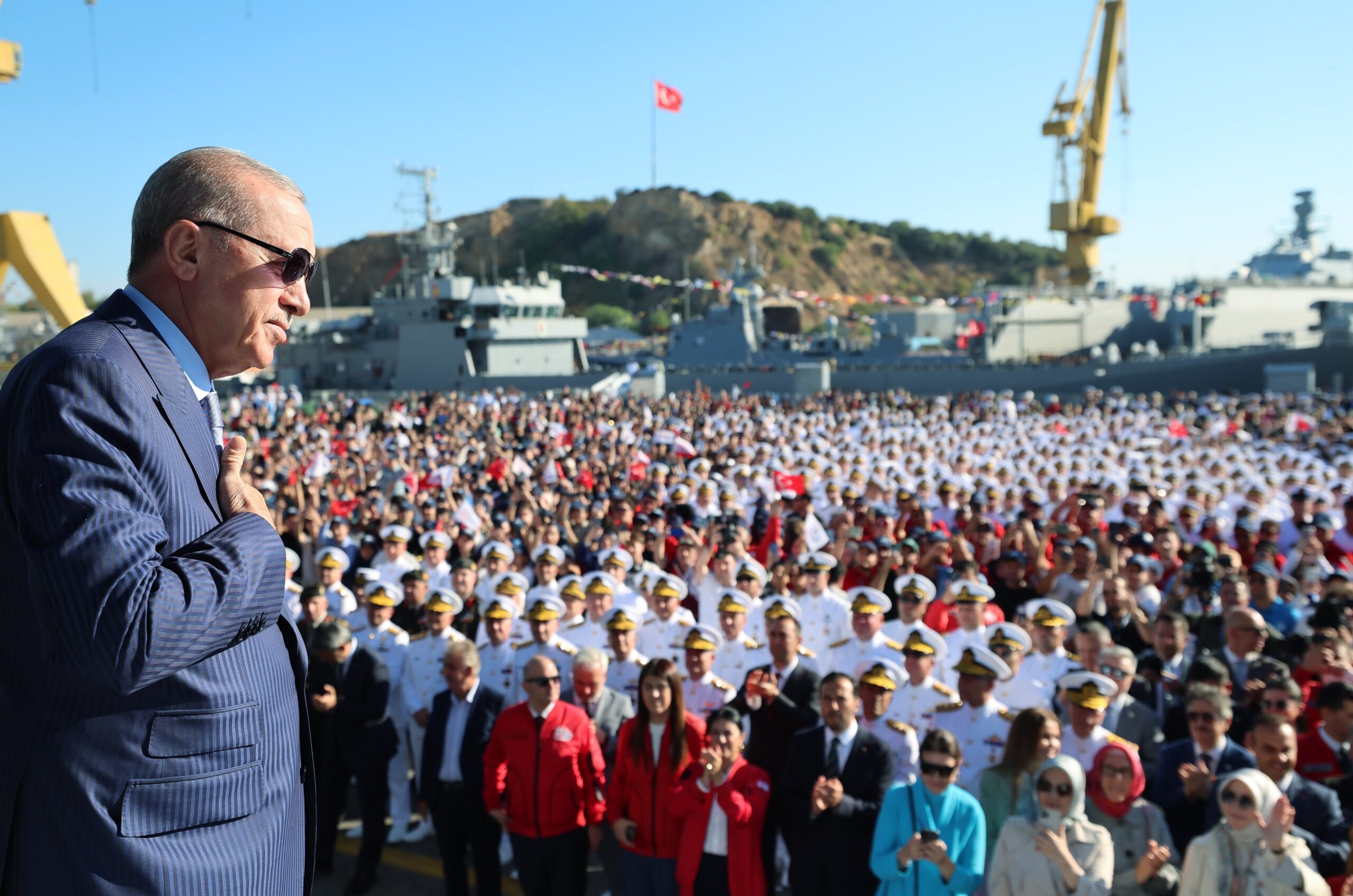 Cumhurbaşkanı Erdoğan, TEKNOFEST Mavi Vatan’da Savarona Yatını Ziyaret Etti