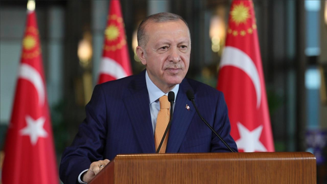 Cumhurbaşkanı Erdoğan’dan CHP Lideri Özel’e “Geçmiş Olsun” Telefonu