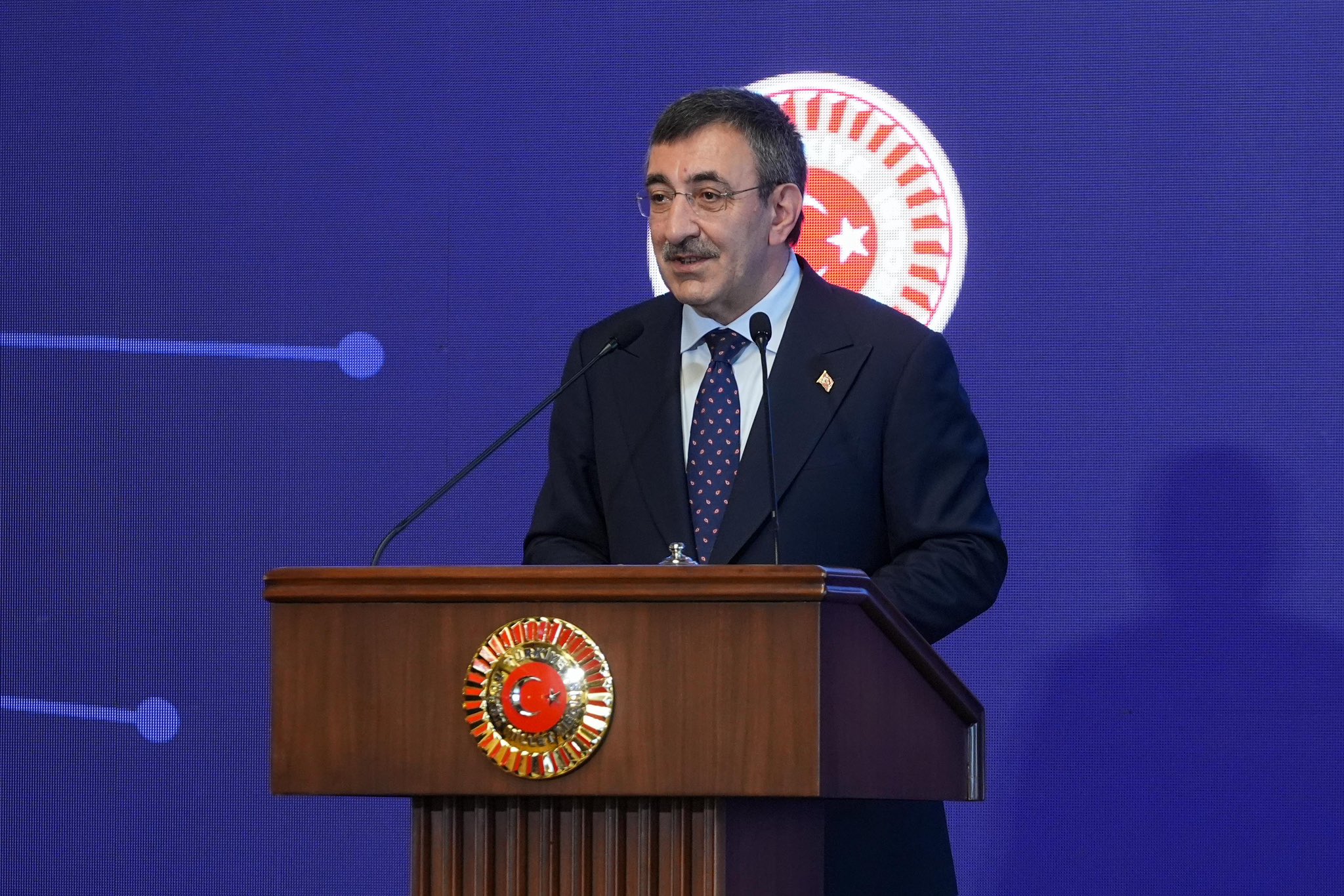 Cumhurbaşkanı Yardımcısı Cevdet Yılmaz’dan Kabul Edilen Kanuna İlişkin Açıklama