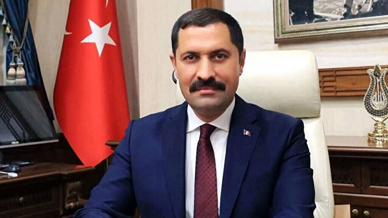 Cumhuriyetin Özünde Diriliş Ruhu Var