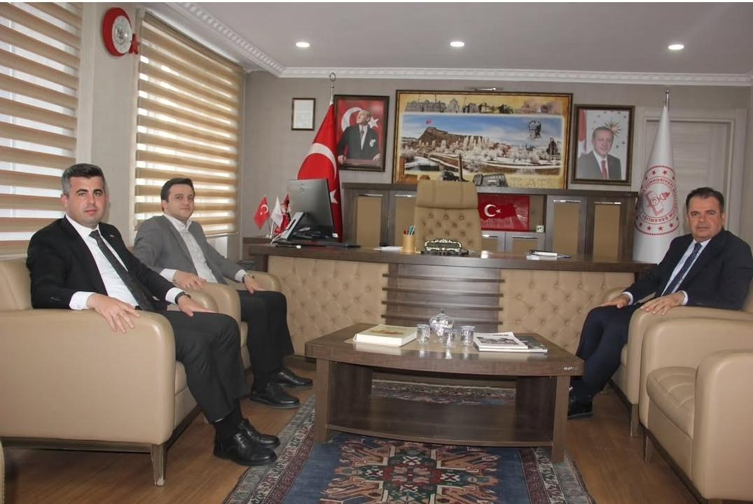 Digor ve Susuz Kaymakamlarından İl Milli Eğitim Müdürü Vasıf Munis’e Hayırlı Olsun Ziyareti
