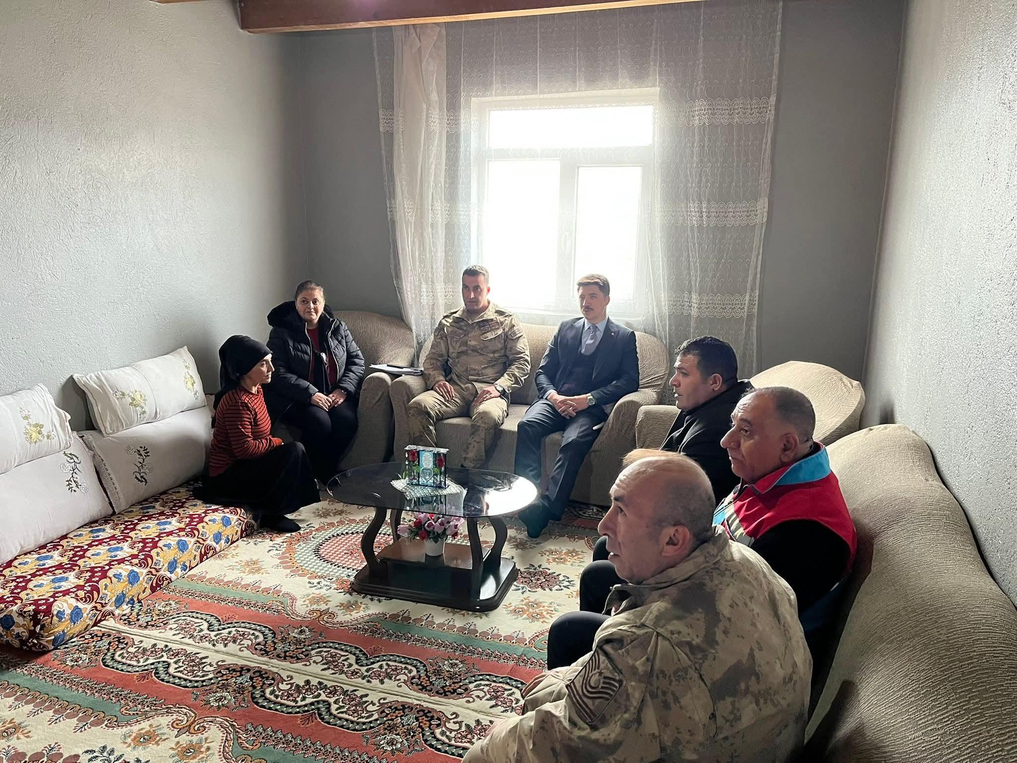 Digor’da Hane Ziyareti: Kaymakam Kahraman vatandaşlarla bir araya geldi