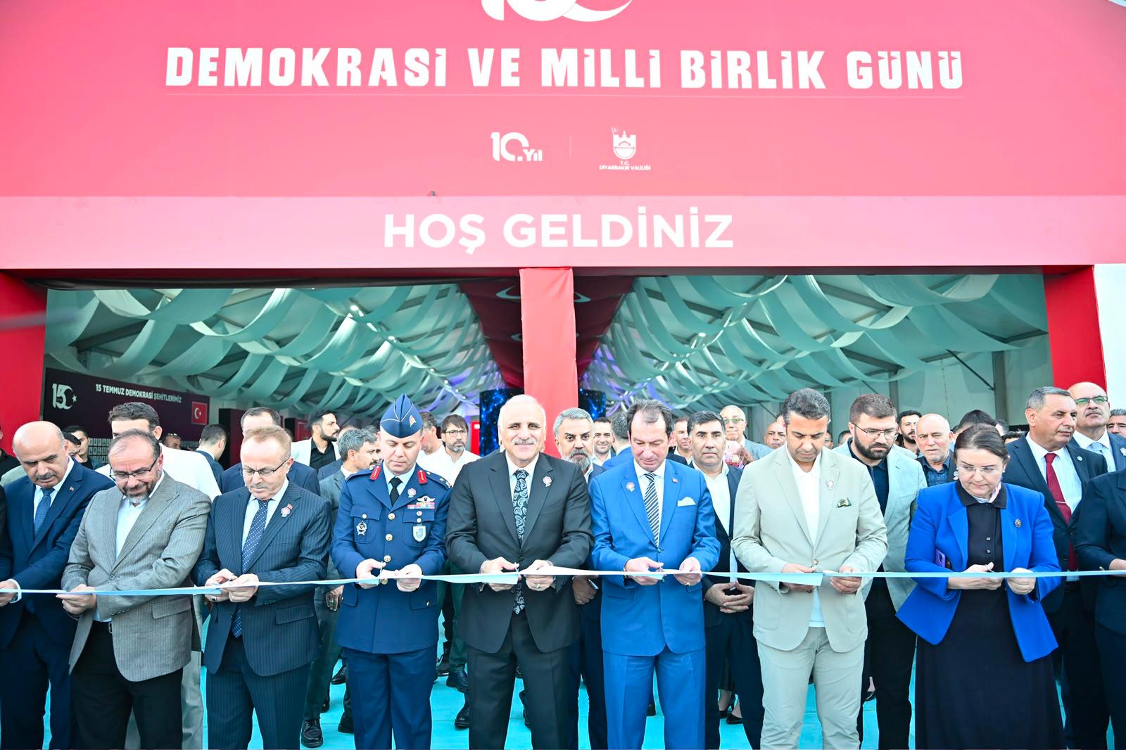 DİYARBAKIR’DA 15 TEMMUZ DEMOKRASİ VE MİLLÎ BİRLİK GÜNÜ ANMA MERKEZİ AÇILDI