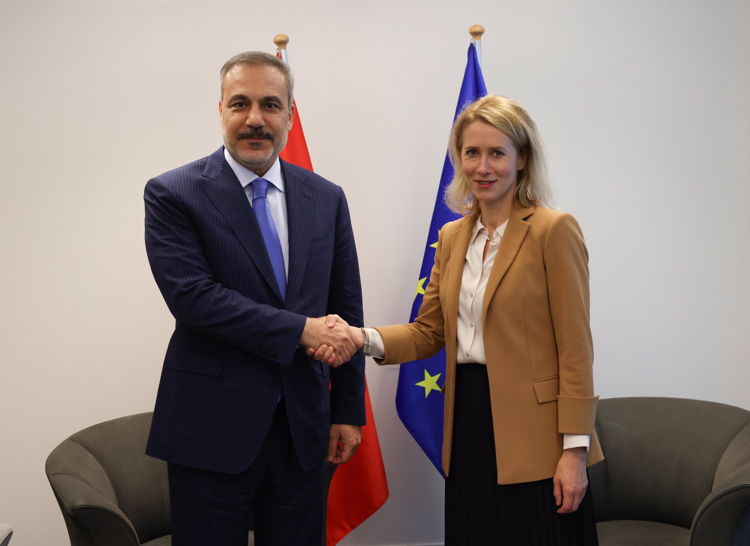 Dışişleri Bakanı Hakan Fidan, Lüksemburg’da AB ve Ukrayna Dışişleri Bakanlarıyla Görüştü