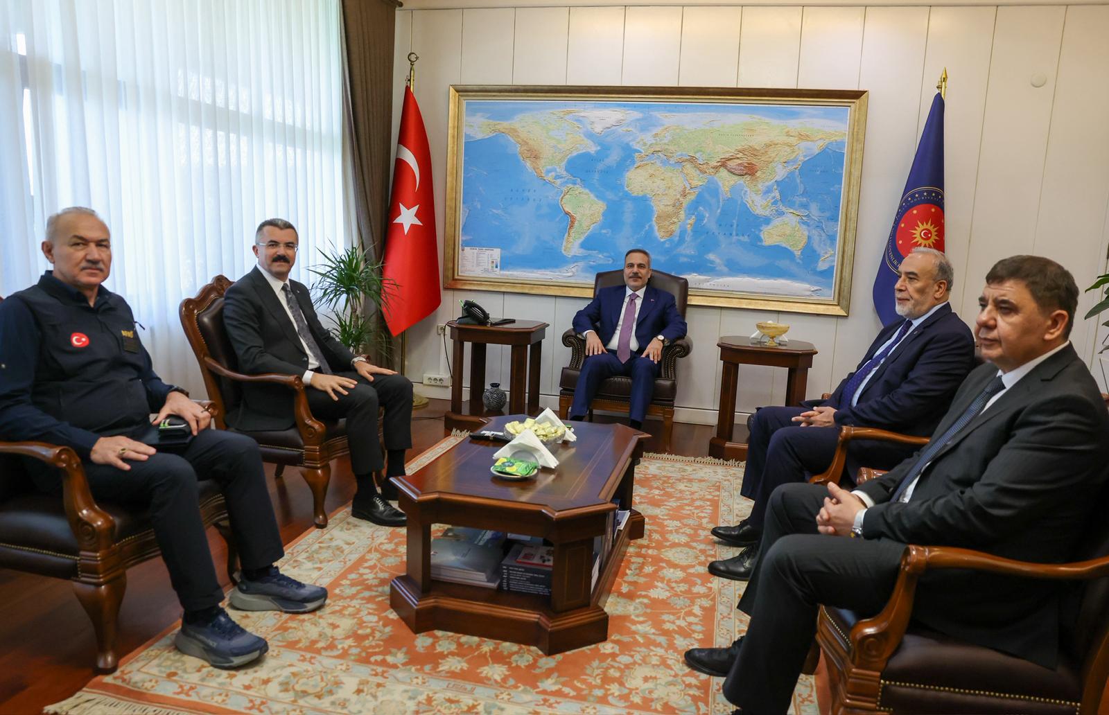 Dışişleri Bakanı Hakan Fidan MGK Genel Sekreterliği’ni Ziyaret Etti