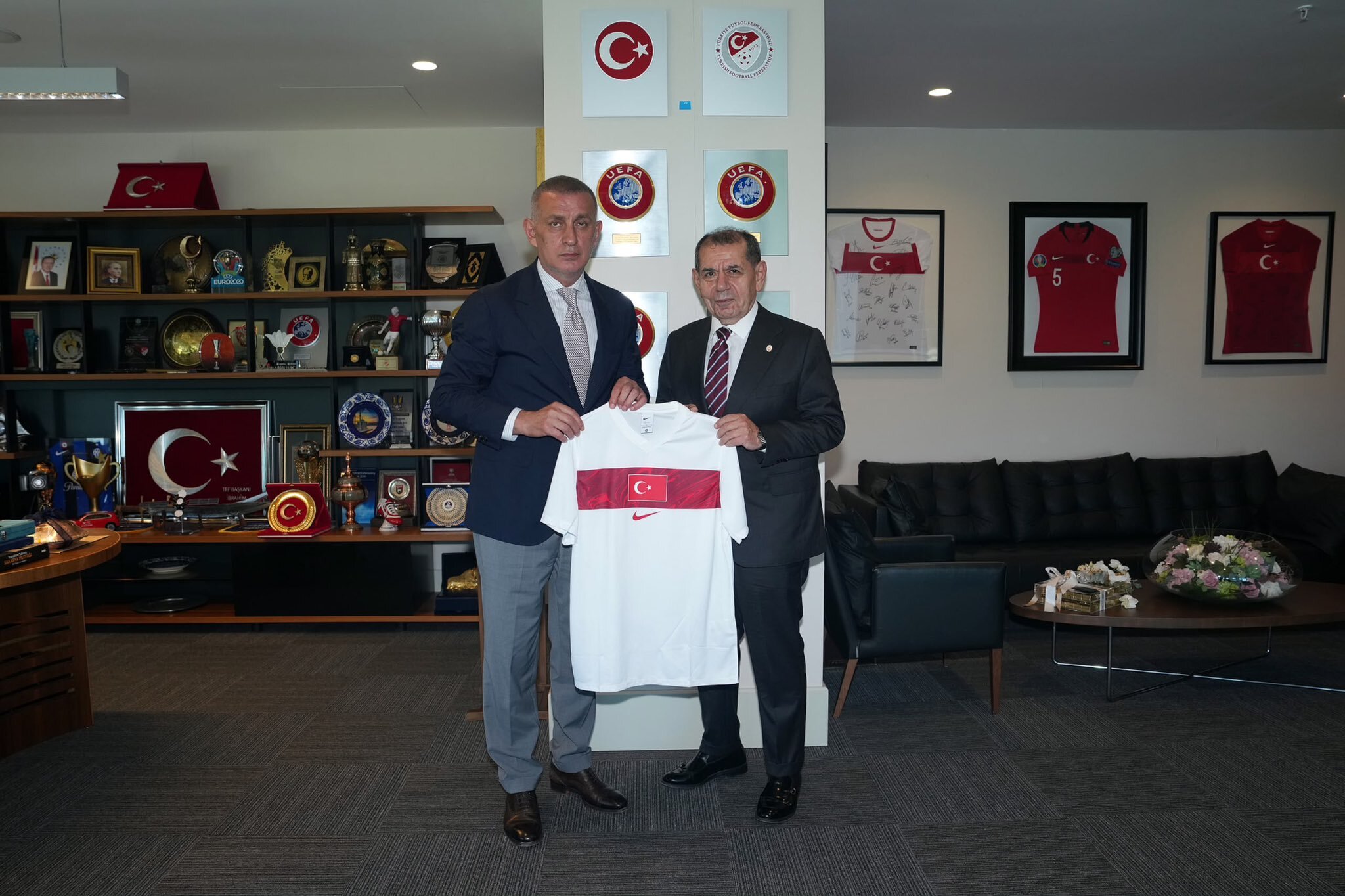 Dursun Özbek’ten TFF Başkanı Hacıosmanoğlu’na Ziyaret