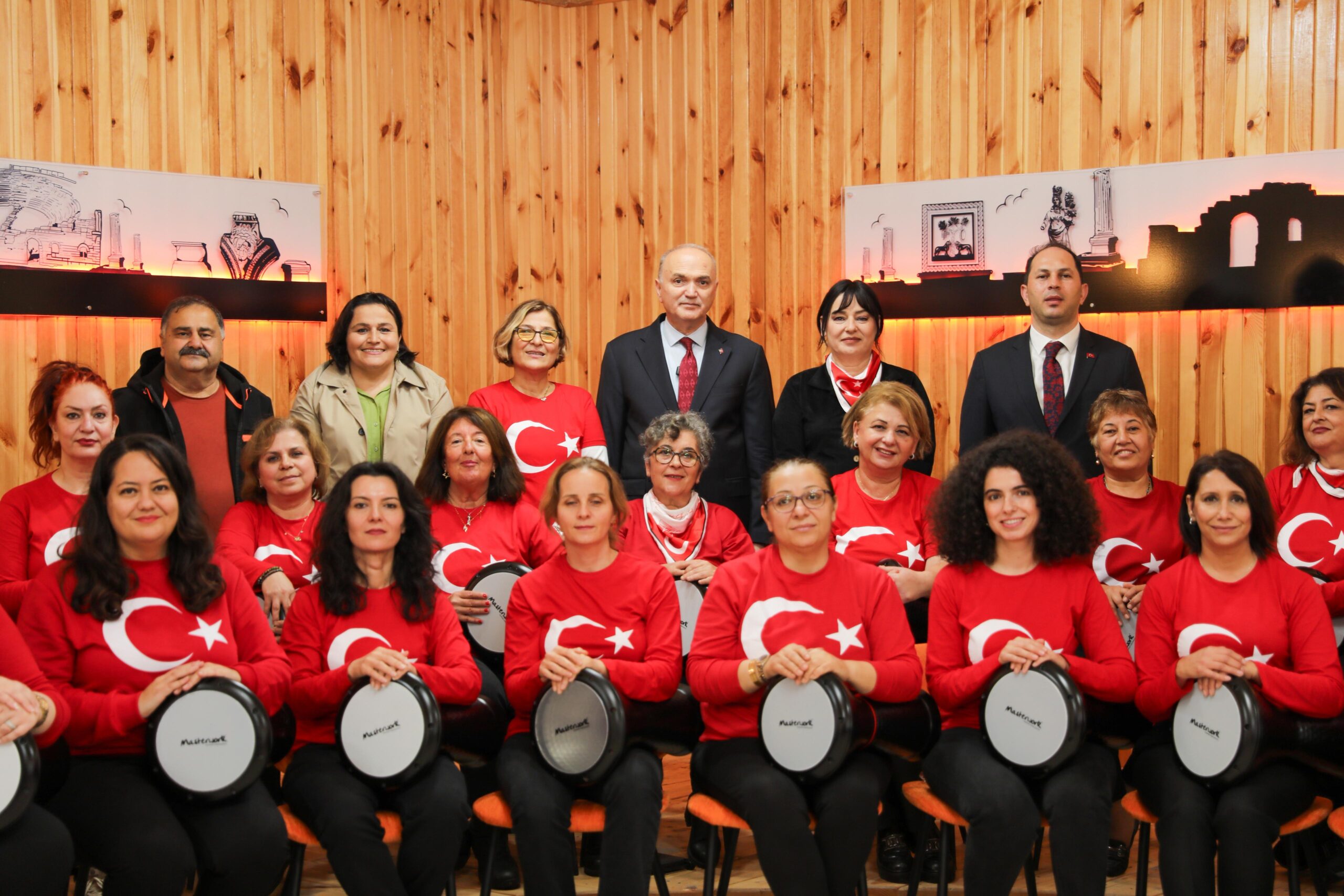 Düzce’de Kadınlardan Oluşan Ritim Grubu Sahneye Hazırlanıyor