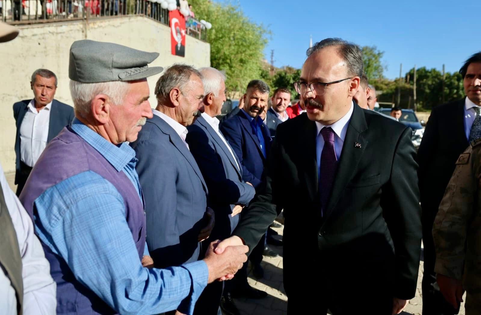 Eruh’ta Anlamlı Proje: Şehi̇tler Kütüphanesi̇ Hi̇zmete Açıldı