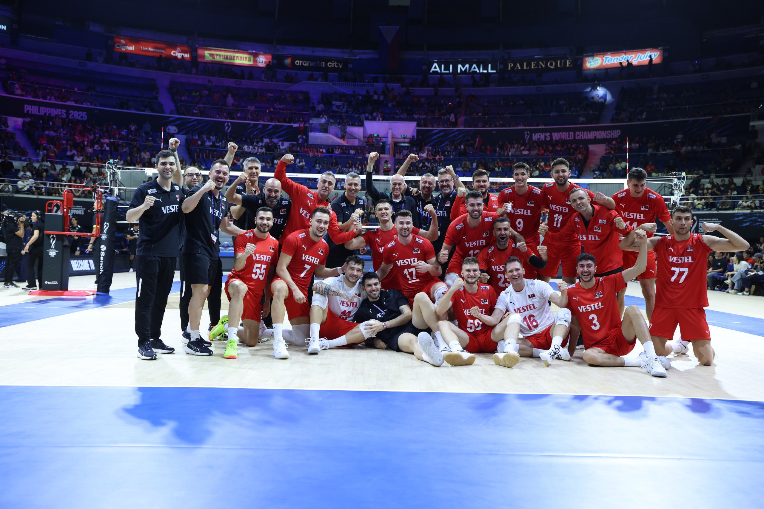 Filenin Efeleri Dünya Şampiyonası’na Fırtına Gibi Başladı: Türkiye 3-0 Japonya